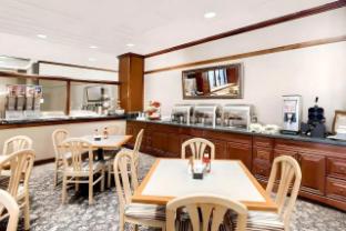 mainstay suites lansing west