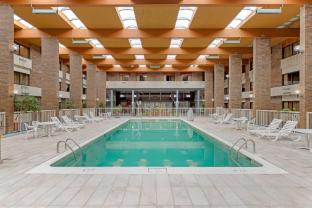 mainstay suites lansing west