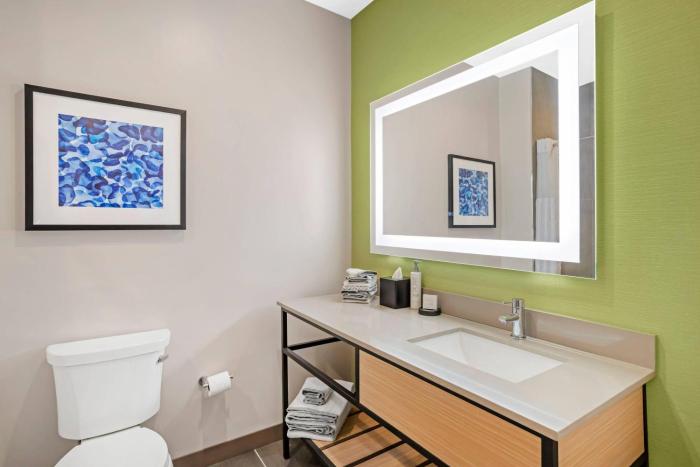 cambria hotel euless dfw airport south
