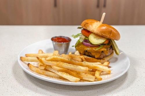 cambria hotel euless dfw airport south