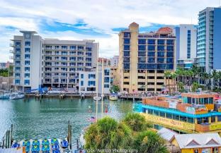 the chart house marina hotel