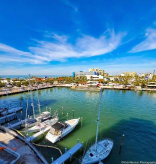 the chart house marina hotel