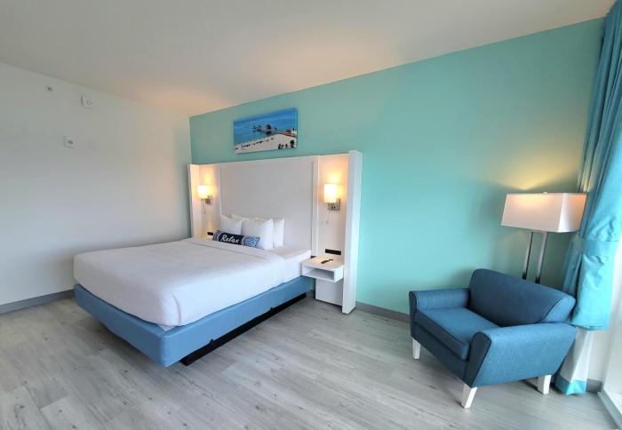 the chart house marina hotel