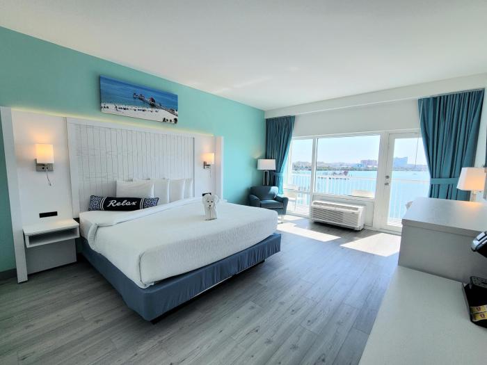 the chart house marina hotel