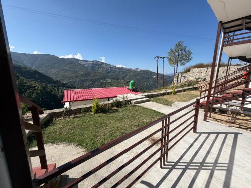 tathastu resort tehri