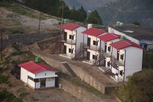tathastu resort tehri