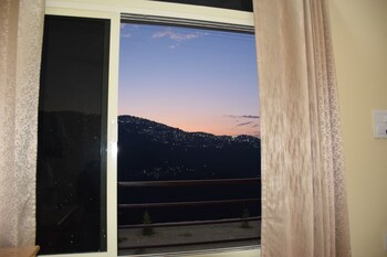 Tathastu Resort Tehri,,3 star