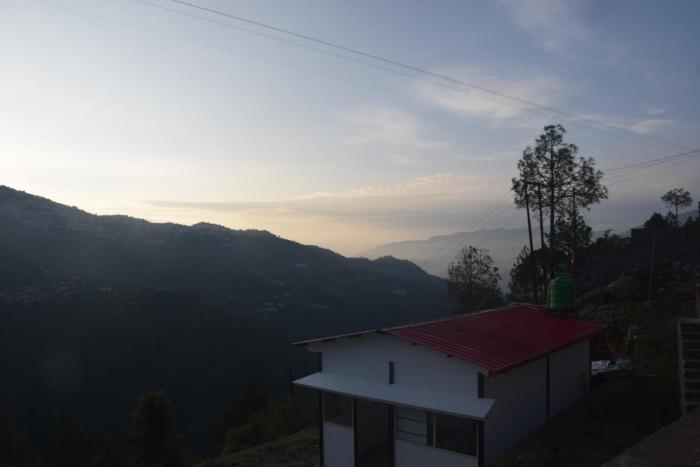 tathastu resort tehri