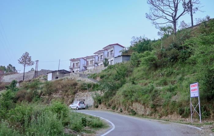 tathastu resort tehri