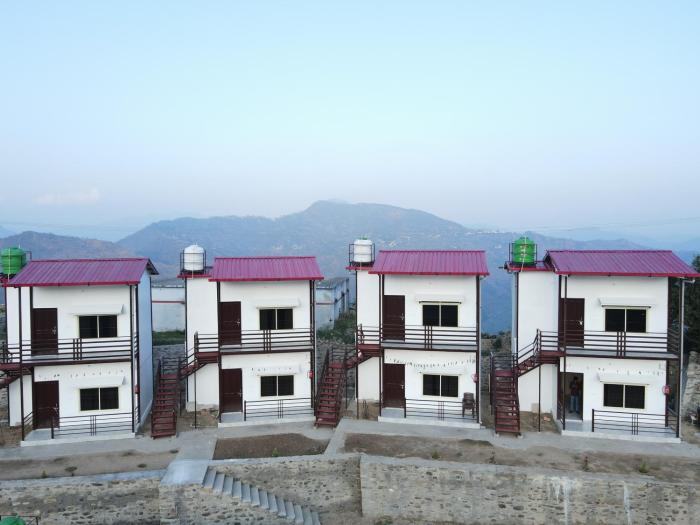 tathastu resort tehri