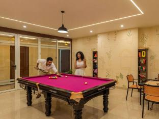 the hosteller bam jaipur hawa mahal