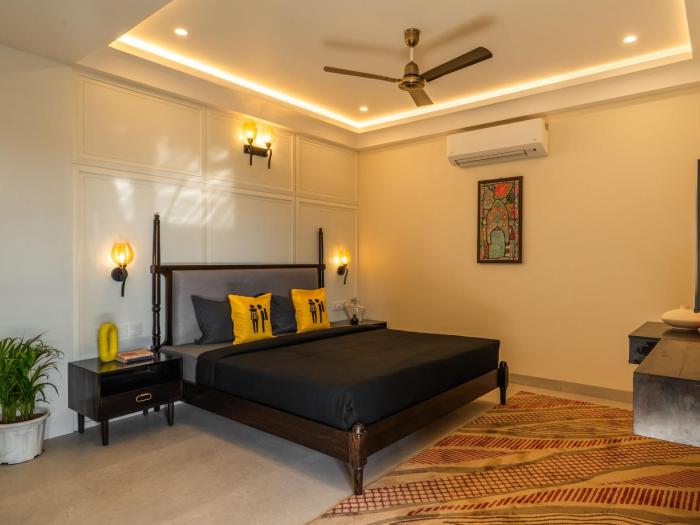 the hosteller bam jaipur hawa mahal