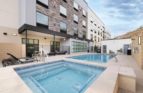home by best western st george