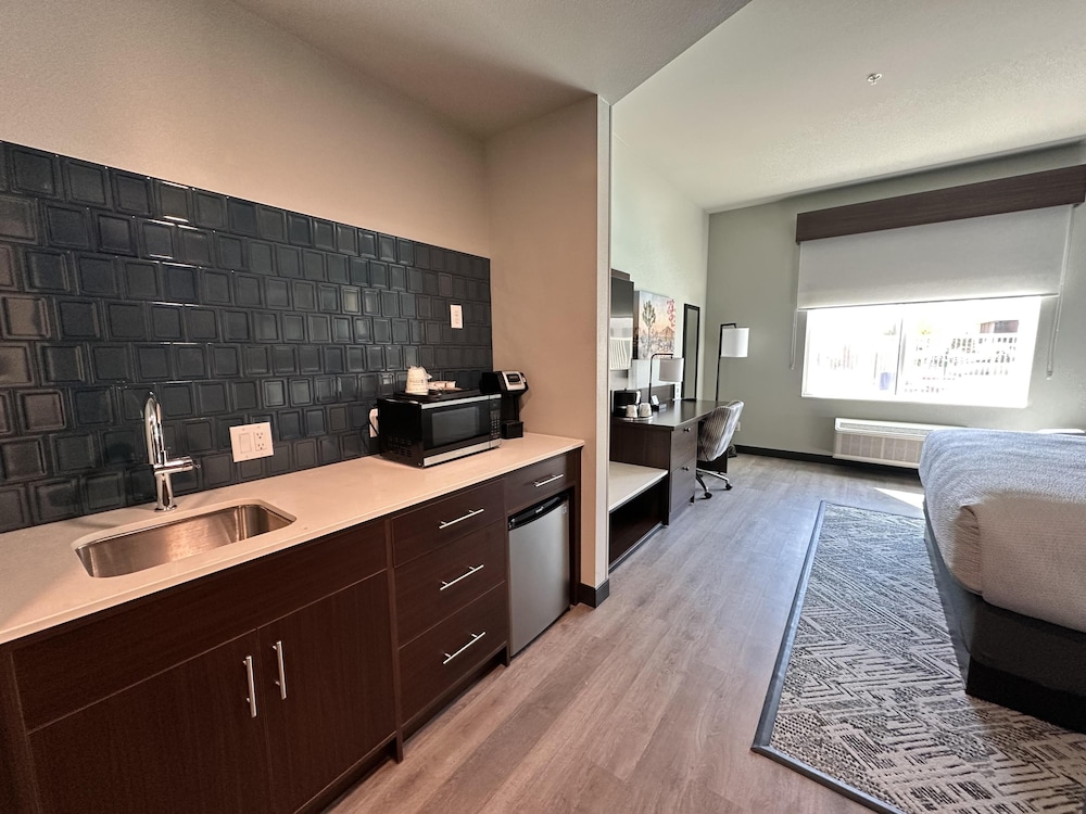 best western plus rialto