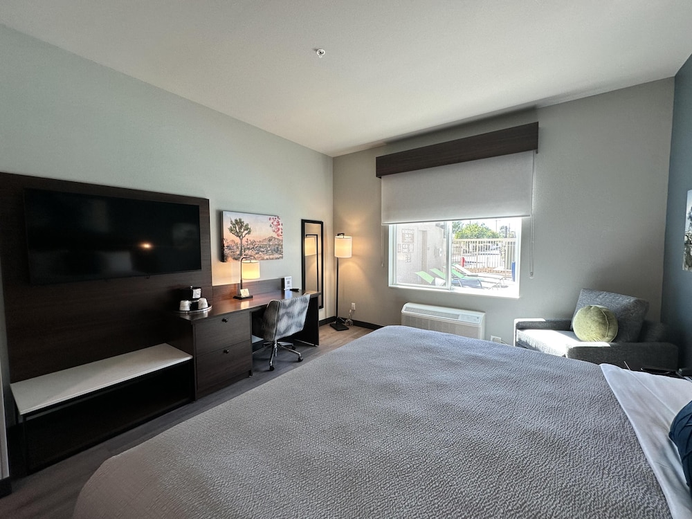 best western plus rialto