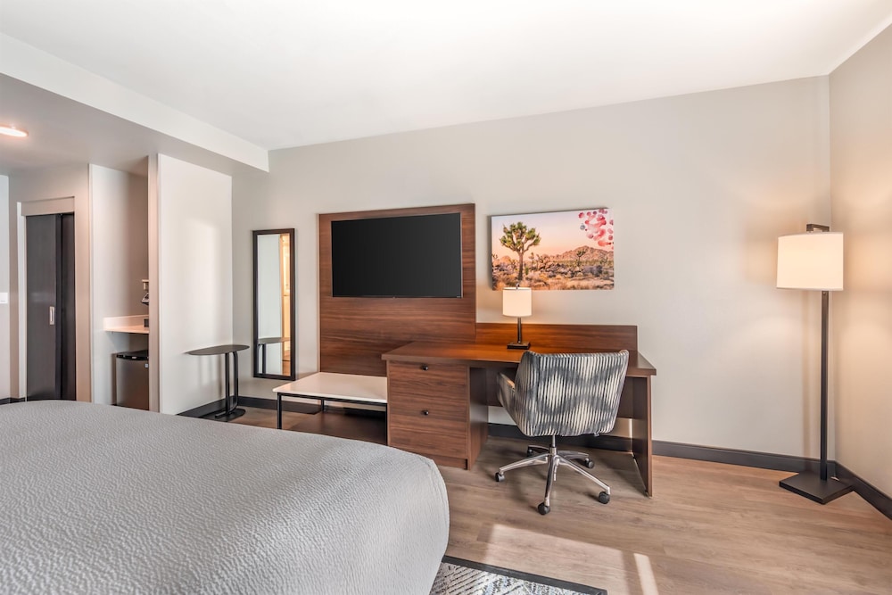 best western plus rialto