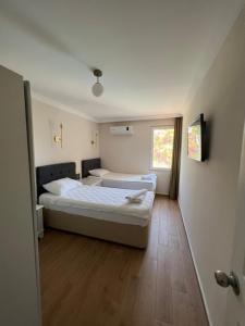 moonshine hotel and suites