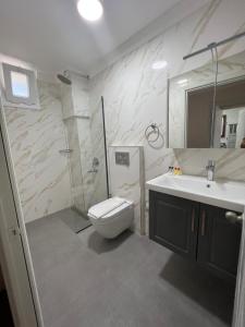 moonshine hotel and suites