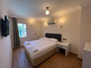 moonshine hotel and suites