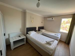 moonshine hotel and suites