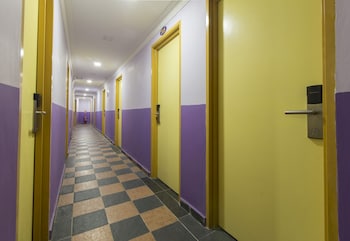 oyo 882 hotel sri muda corner sdn bhd