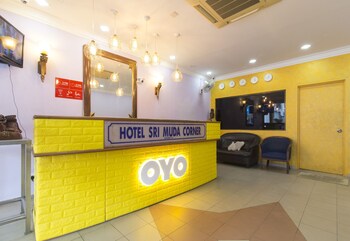 oyo 882 hotel sri muda corner sdn bhd
