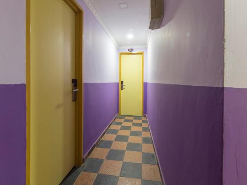 oyo 882 hotel sri muda corner sdn bhd