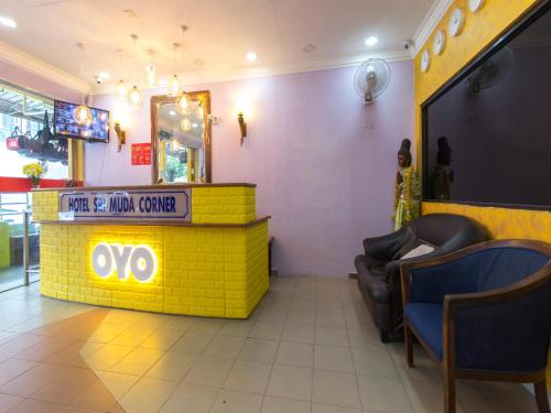 oyo 882 hotel sri muda corner sdn bhd