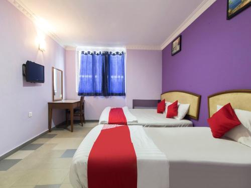 oyo 882 hotel sri muda corner sdn bhd