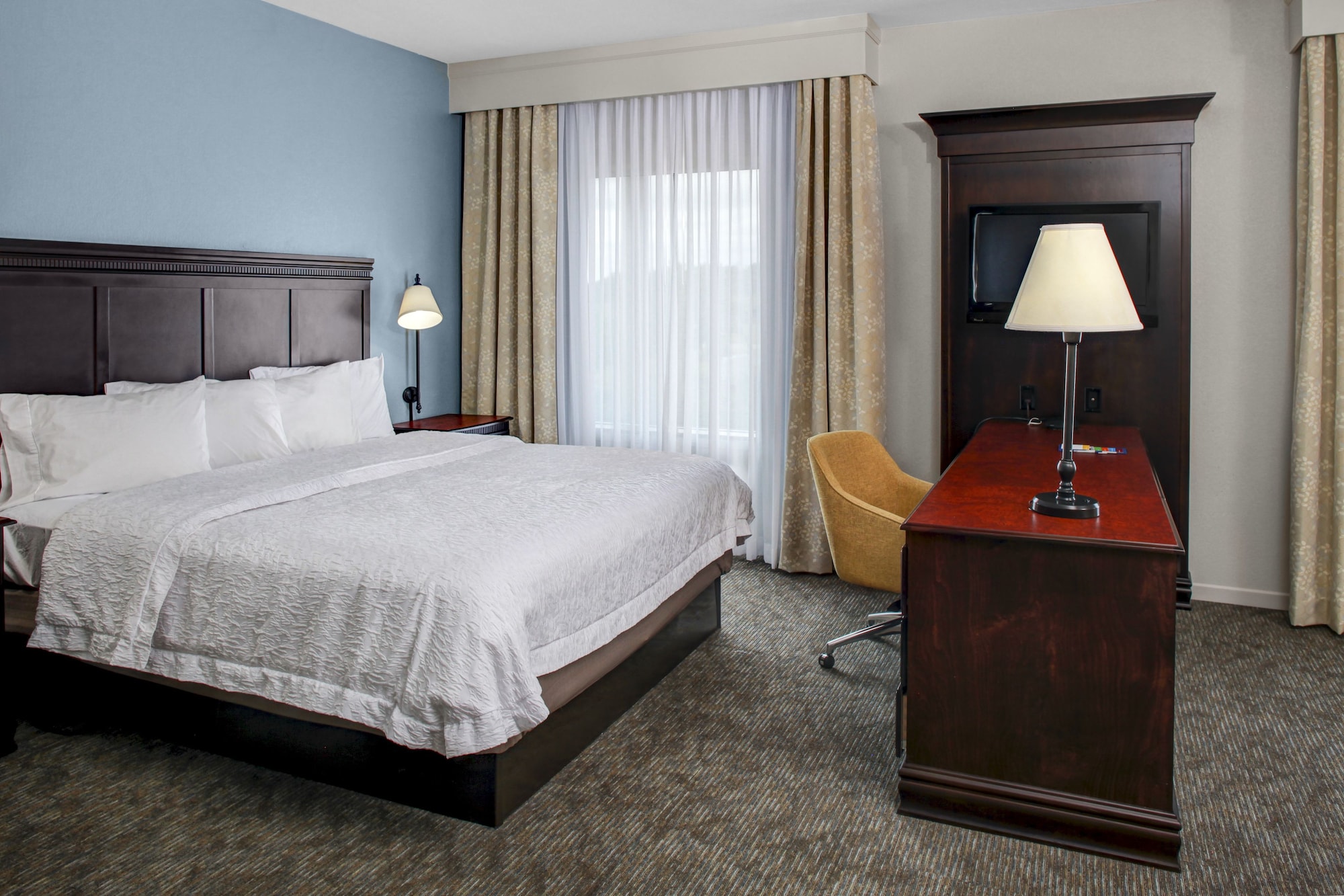 hampton inn and suites boerne