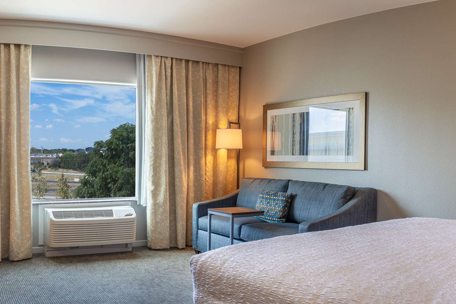 hampton inn and suites boerne