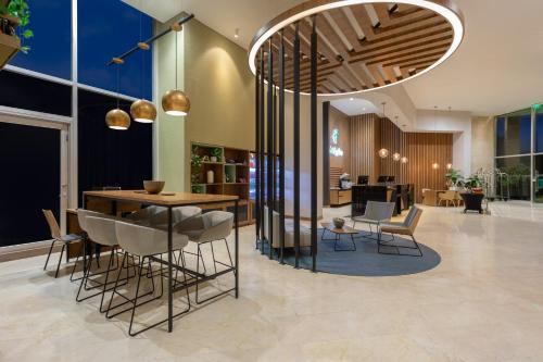 holiday inn bogota airport by ihg