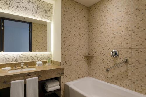 holiday inn bogota airport by ihg