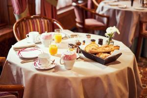 Hotel-Img