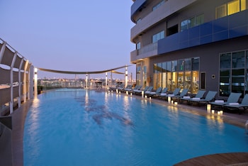 damac maison mall street