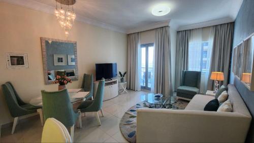 damac maison mall street