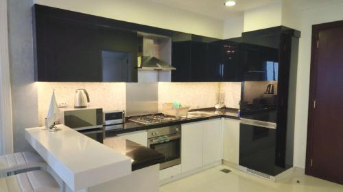 damac maison mall street