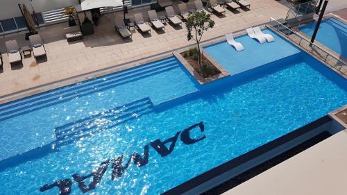 damac maison mall street