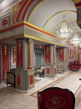 Cosmopolitan Hotel,1 Shar'a Ibn Talaab,3 star