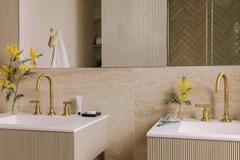Yelo Mozart Hotel Les Musiciens, Sonder By Marriott Bonvoy,,4 star