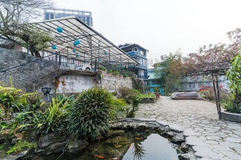 sparrow cherry resort 2 min walk to mg marg