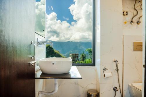 sparrow cherry resort 2 min walk to mg marg