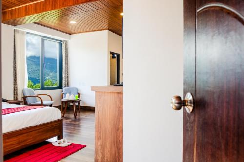 sparrow cherry resort 2 min walk to mg marg