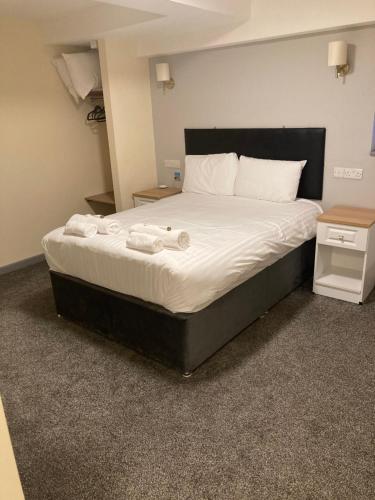 The Wyken Inn,,3 star