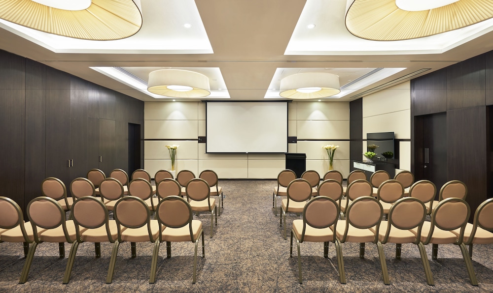 hyatt place dubai al rigga residences