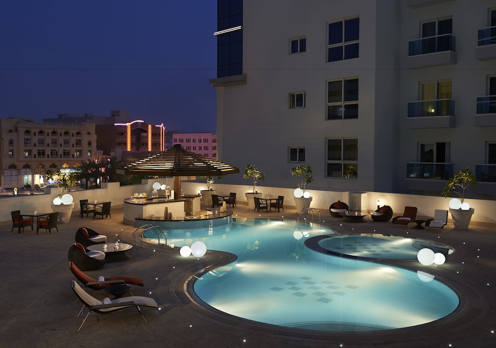 hyatt place dubai al rigga residences