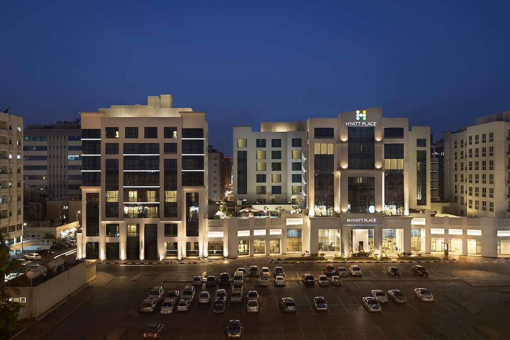 hyatt place dubai al rigga residences