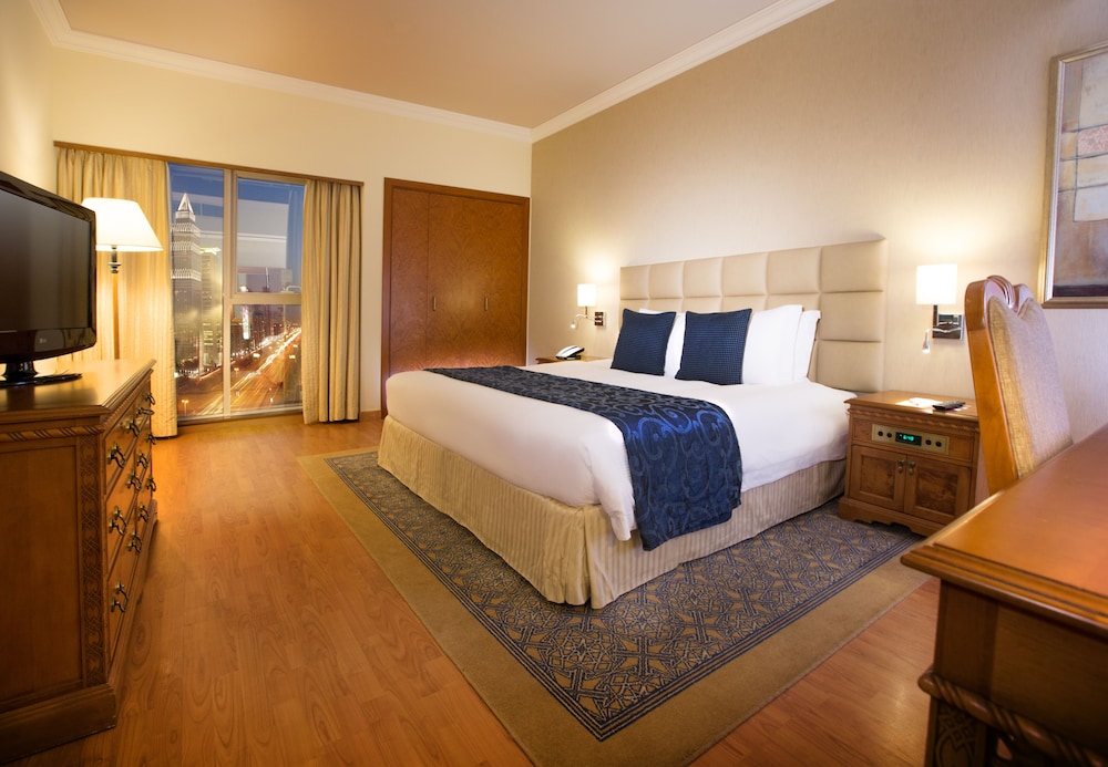 millennium plaza downtown suites