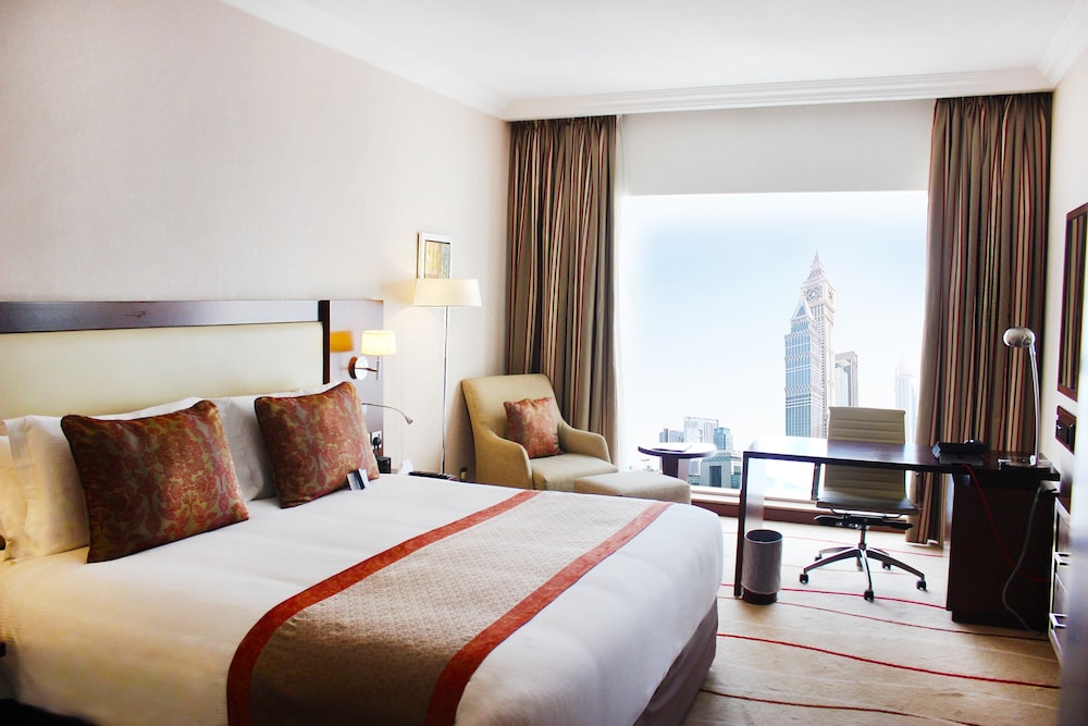 millennium plaza downtown suites