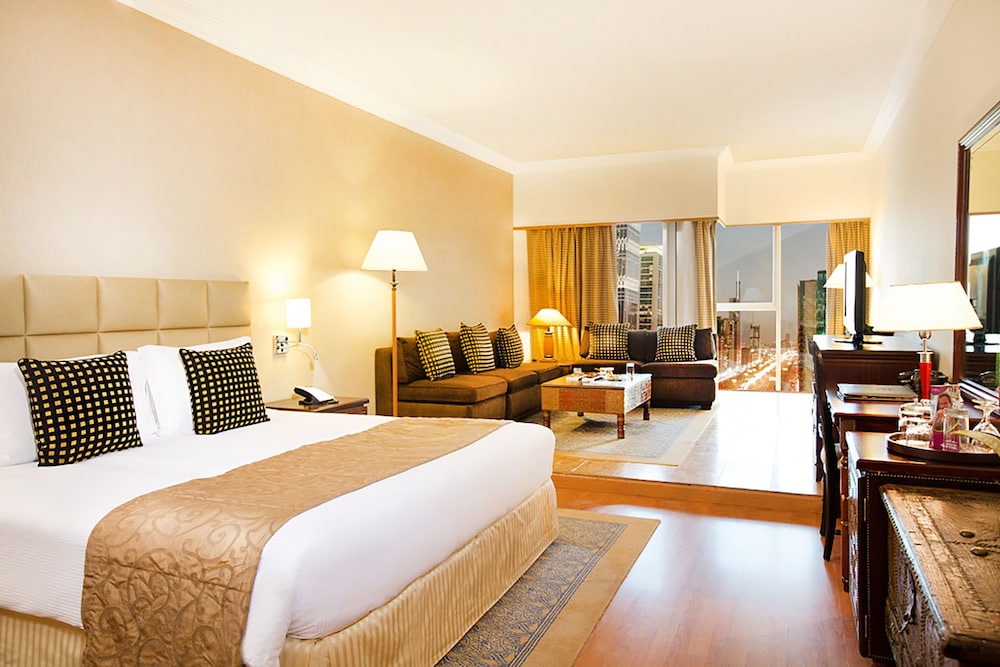 millennium plaza downtown suites